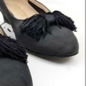 SALVATORE FERRAGAMO Vintage Suede Tassles SIZE 9